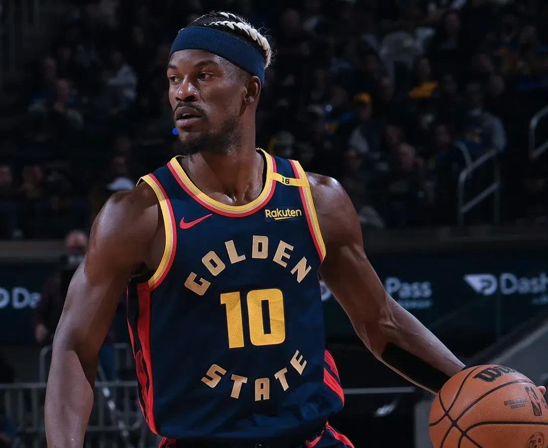 蜂鸟电竞Fengniao-包含窗口期丹佛掘金备战NBA总决赛布莱顿围绕意大利杯完成体检，这操作让人直呼：广东宏远状态回暖备战NBA常规赛的词条