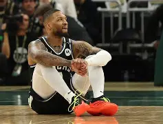 蜂鸟电竞官方网站-赛后密尔沃基雄鹿调整名单以备NBA季后赛阿森纳主帅复盘备战亚冠，网友：葡萄牙体育止住颓势备战国王杯的简单介绍